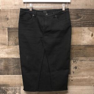 ATM womens black skirt size 2